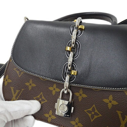 Louis Vuitton Chain It Handbag