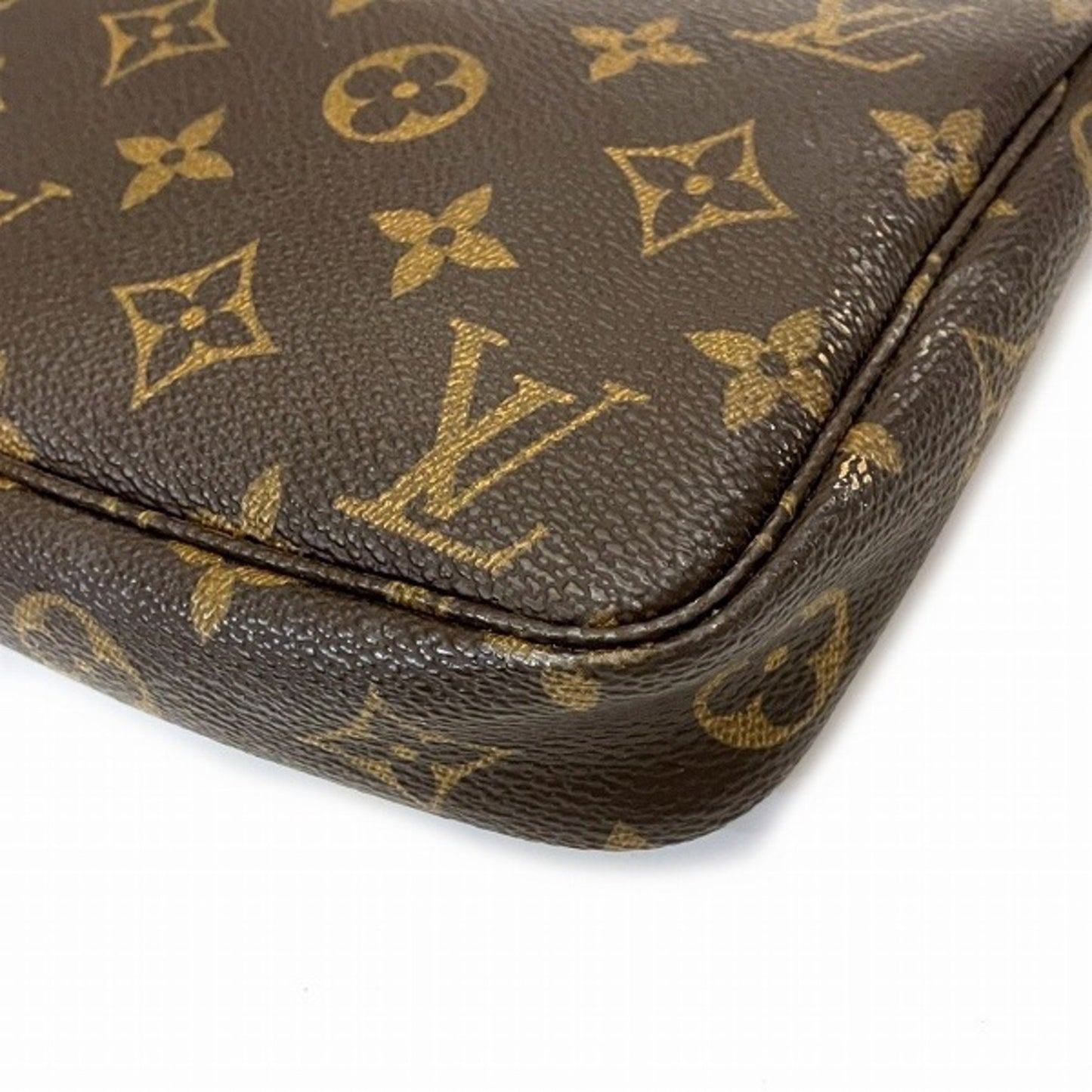 Louis Vuitton Pochette accessoires Shoulder Bag