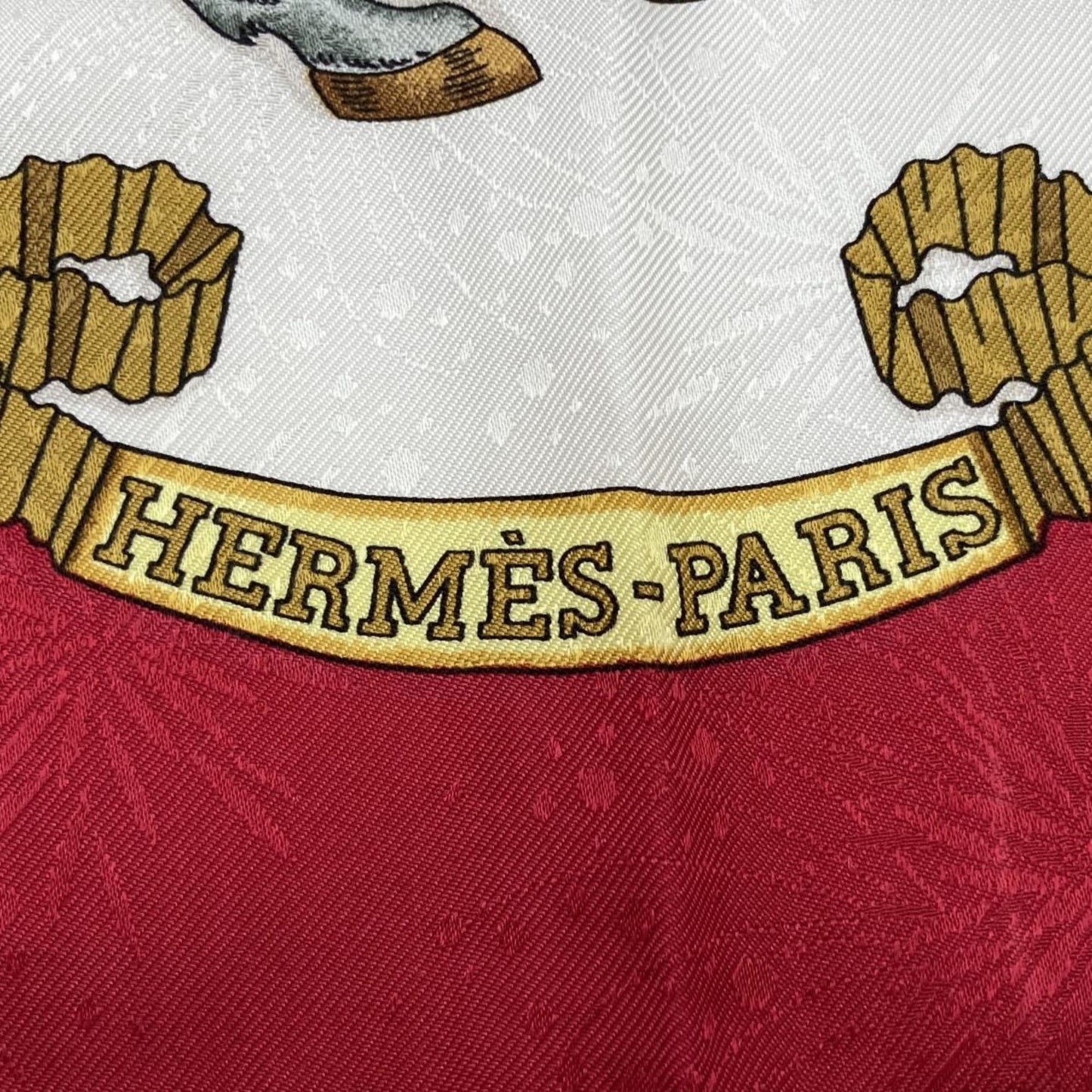 Hermès Carré 90 Scarf