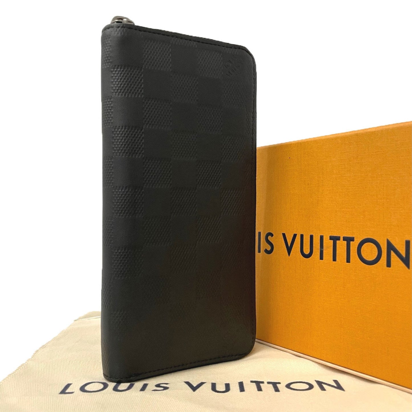 Louis Vuitton Zippy Wallet