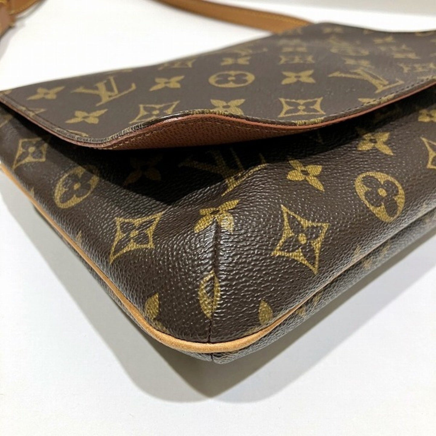 Louis Vuitton Musette Tango Shoulder Bag