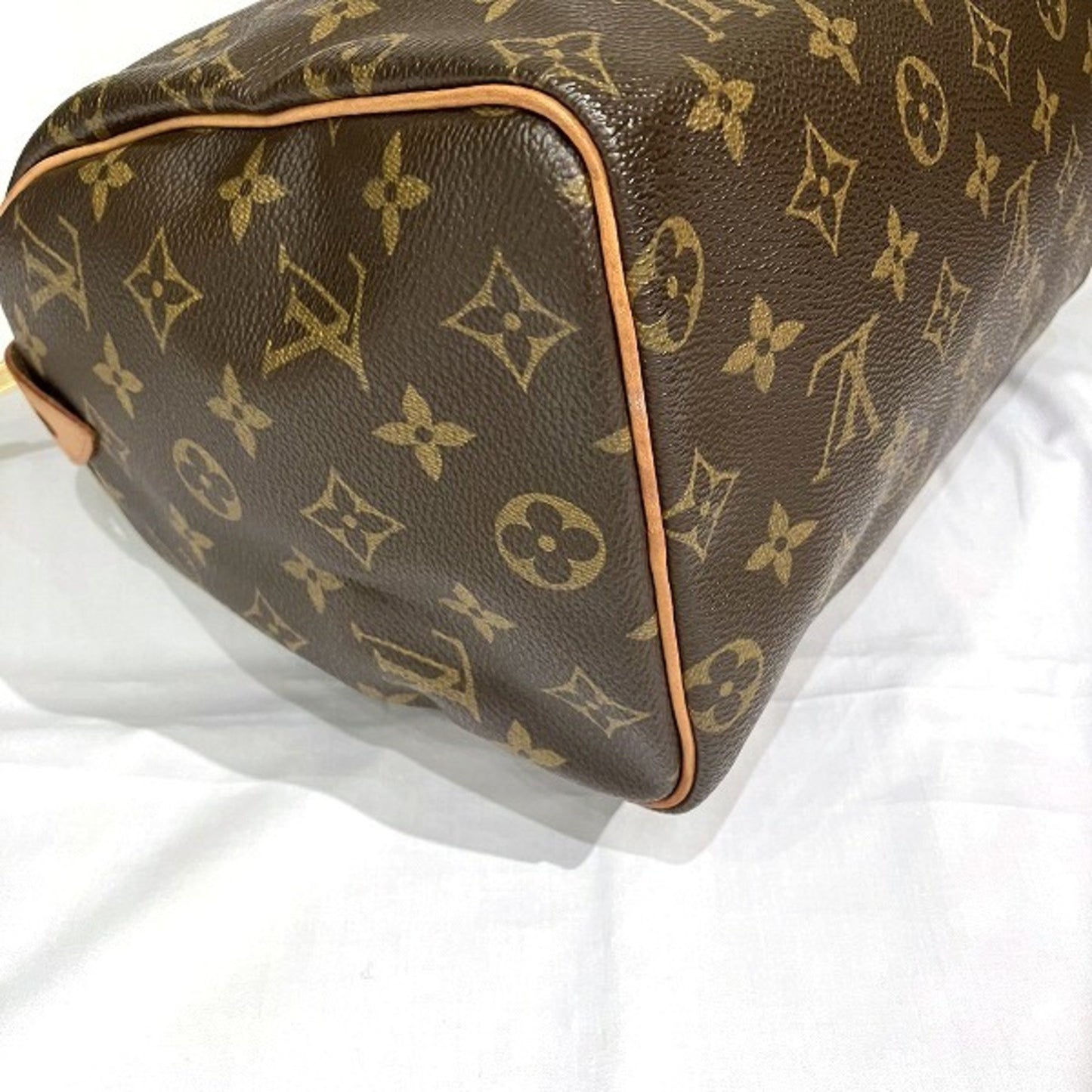 Louis Vuitton Speedy 25 Handbag