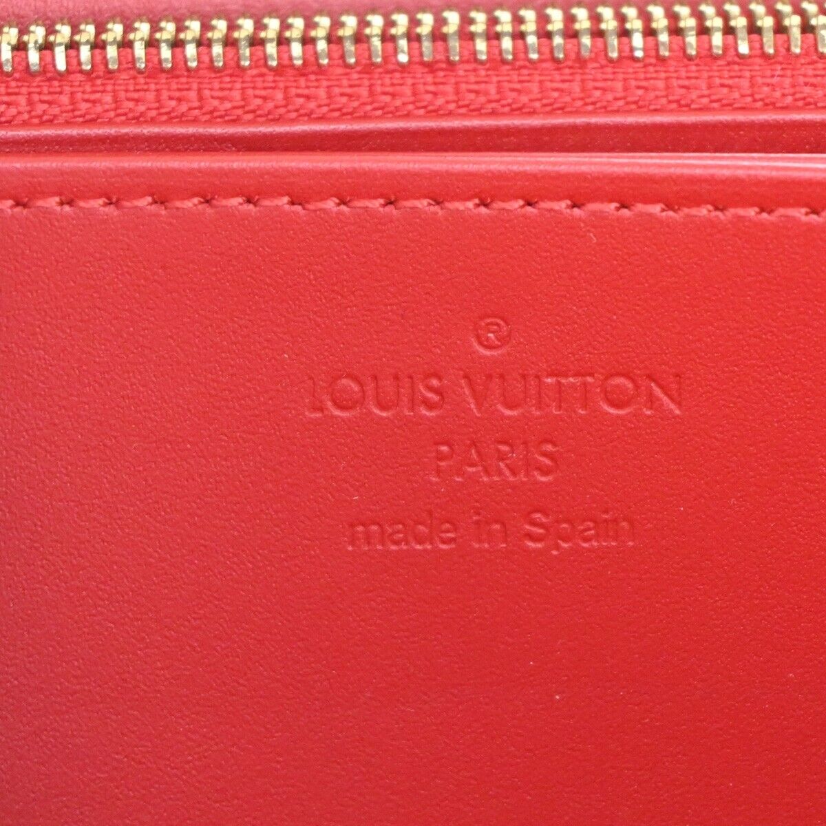 Louis Vuitton Zippy Wallet