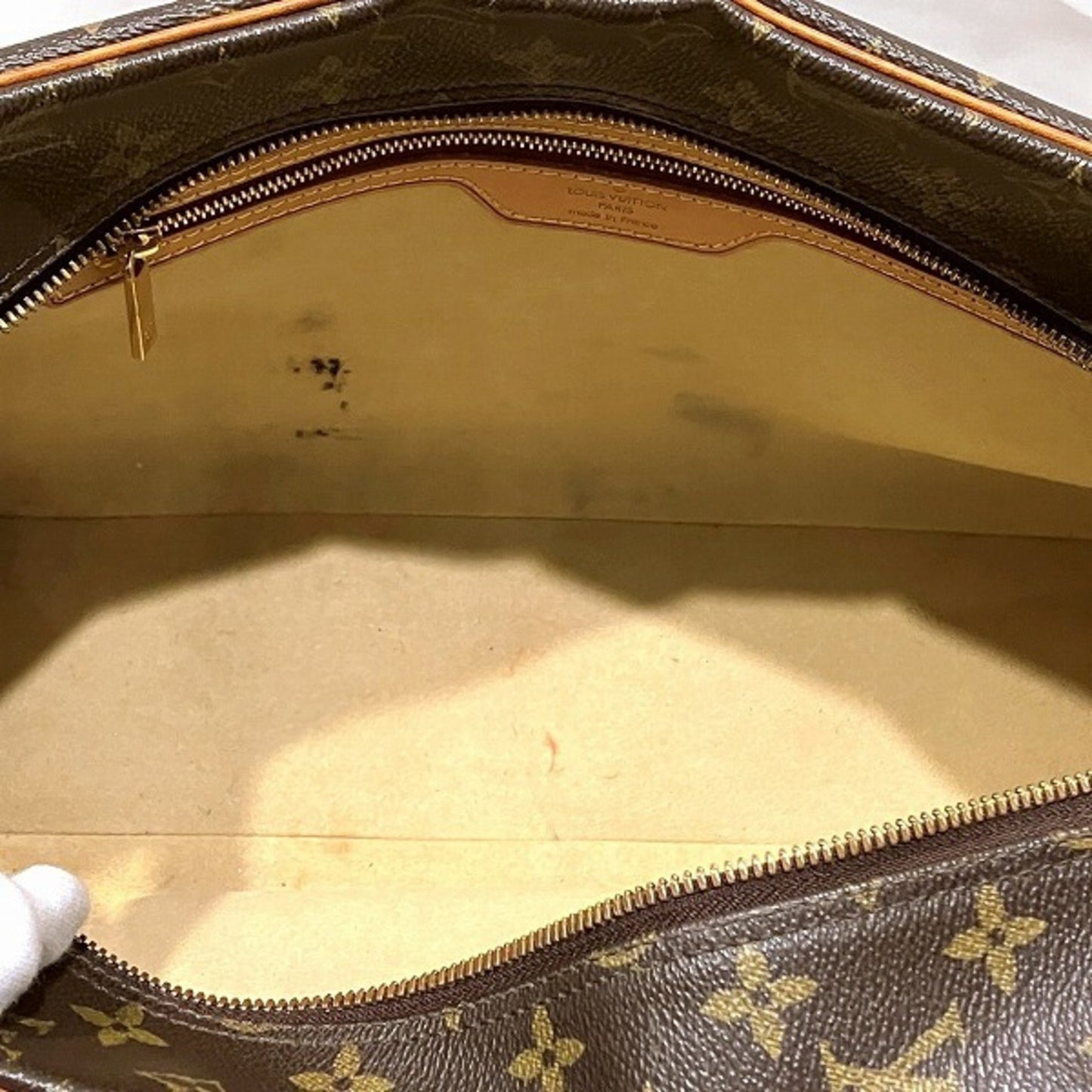 Louis Vuitton Cite Shoulder Bag