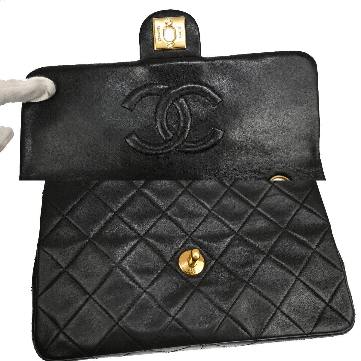 Chanel Mini matelassé Shoulder Bag