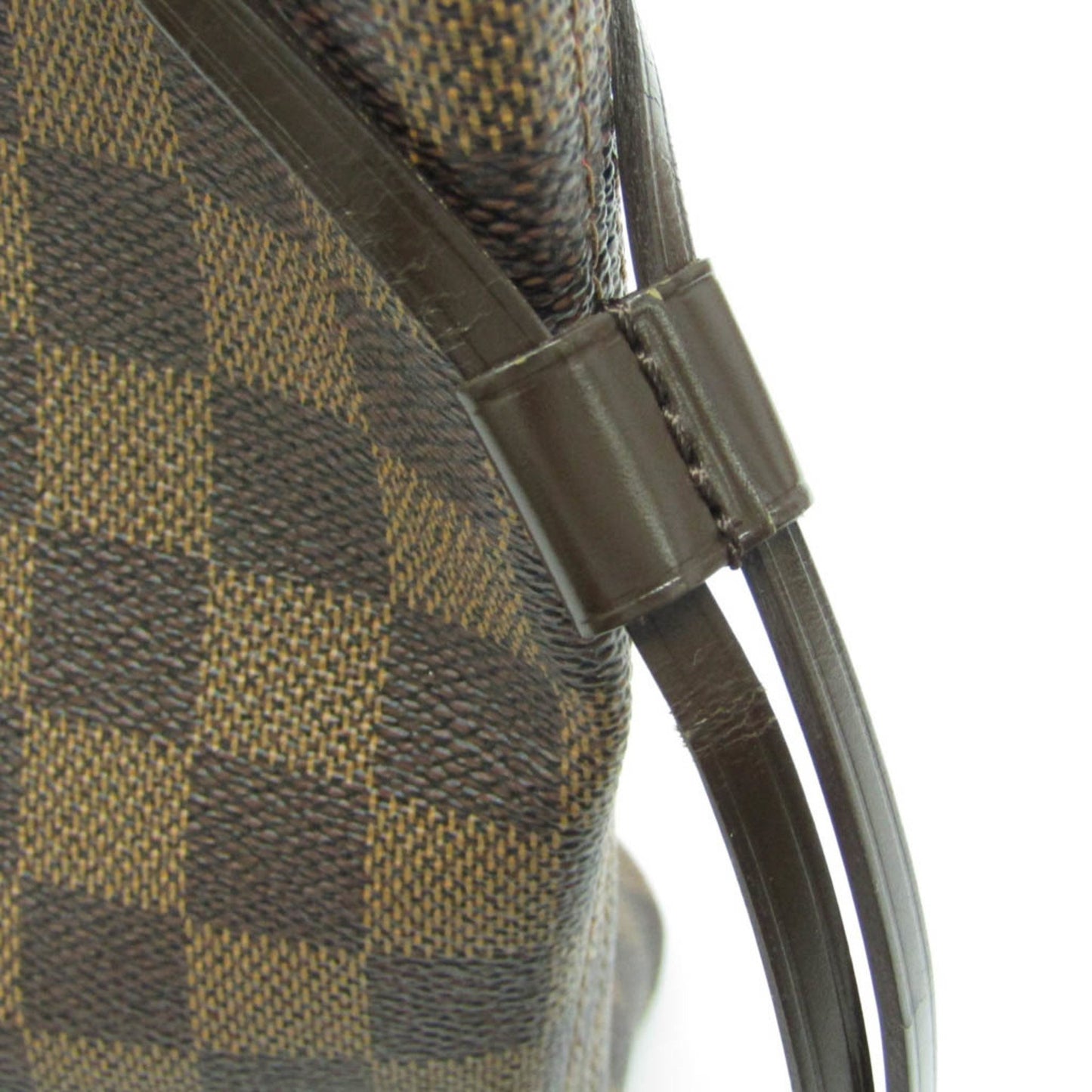 Louis Vuitton Neverfull MM Tote Bag