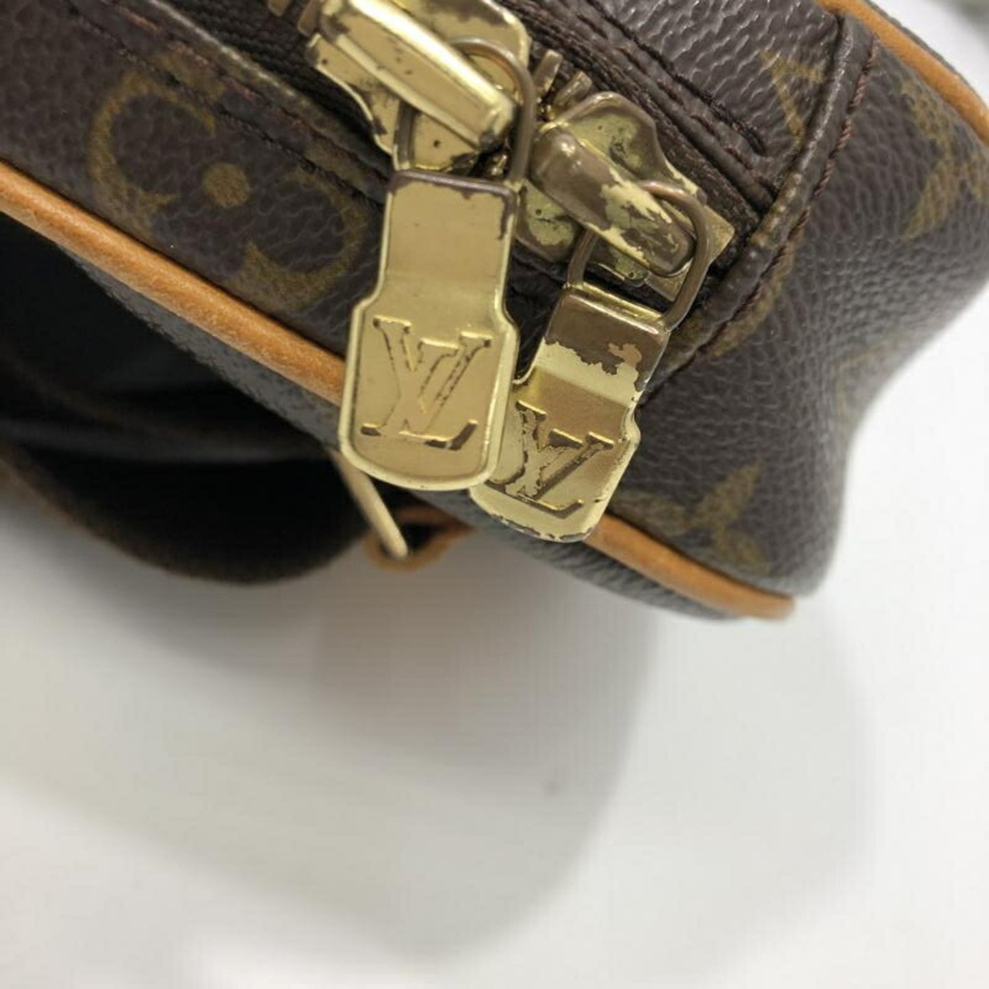 Louis Vuitton Gange Shoulder Bag