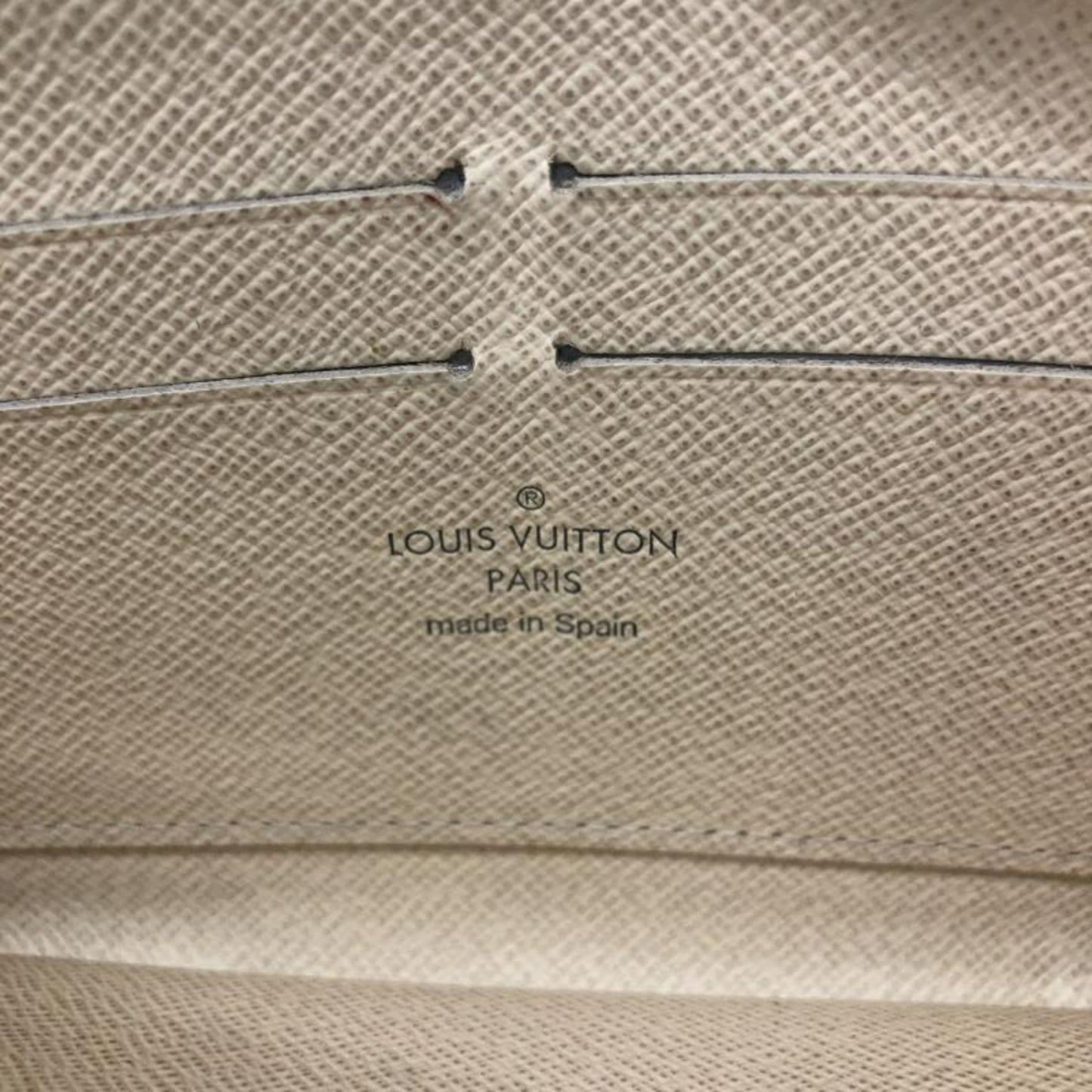 Louis Vuitton Portefeuille zippy Wallet