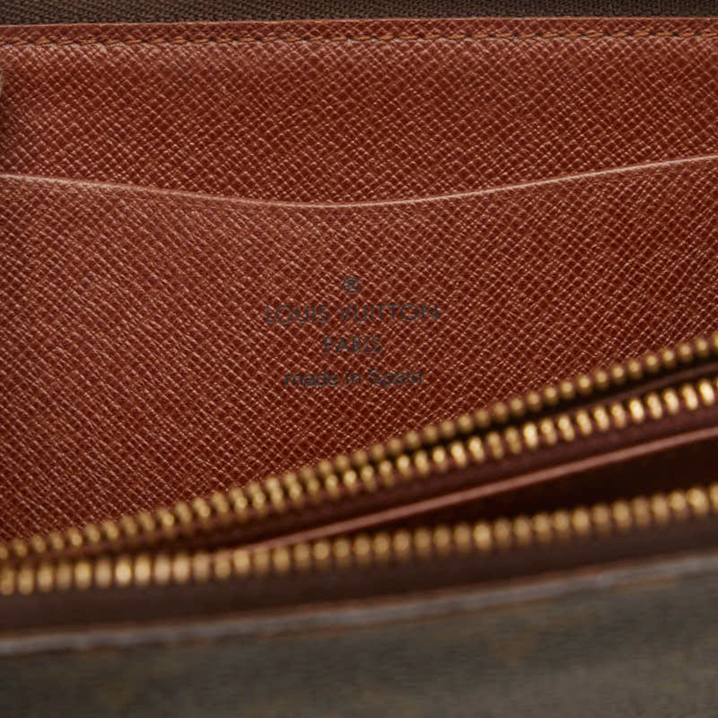 Louis Vuitton Zippy Wallet