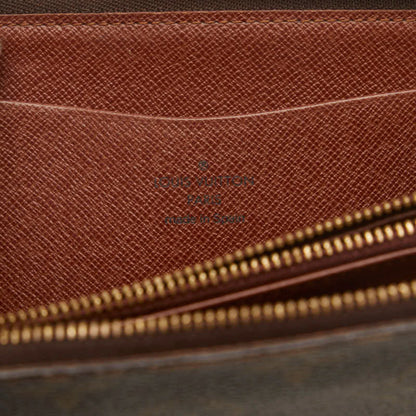 Louis Vuitton Zippy Wallet