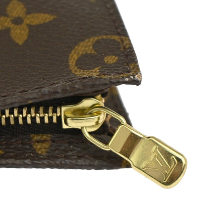 Louis Vuitton Clutch